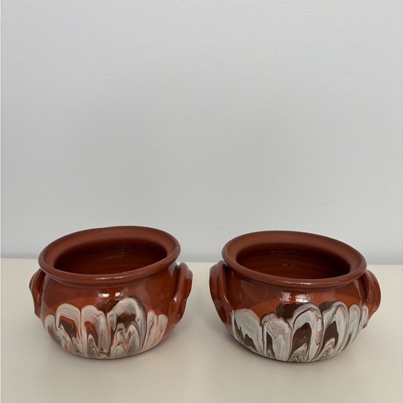Handcrafted Vintage Troyan Pottery Terracotta Cooking Pots with Unique Glaze - Picture 3 of 10
